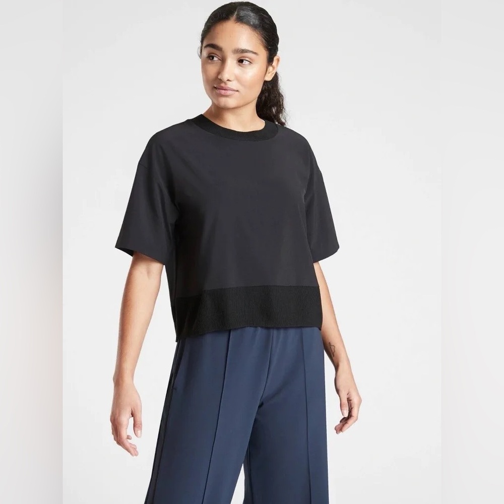 Athleta Zephyr black cropped top loose fit oversized t-shirt, size XS, NWOT